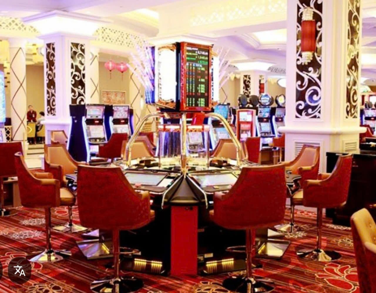 Slot floor