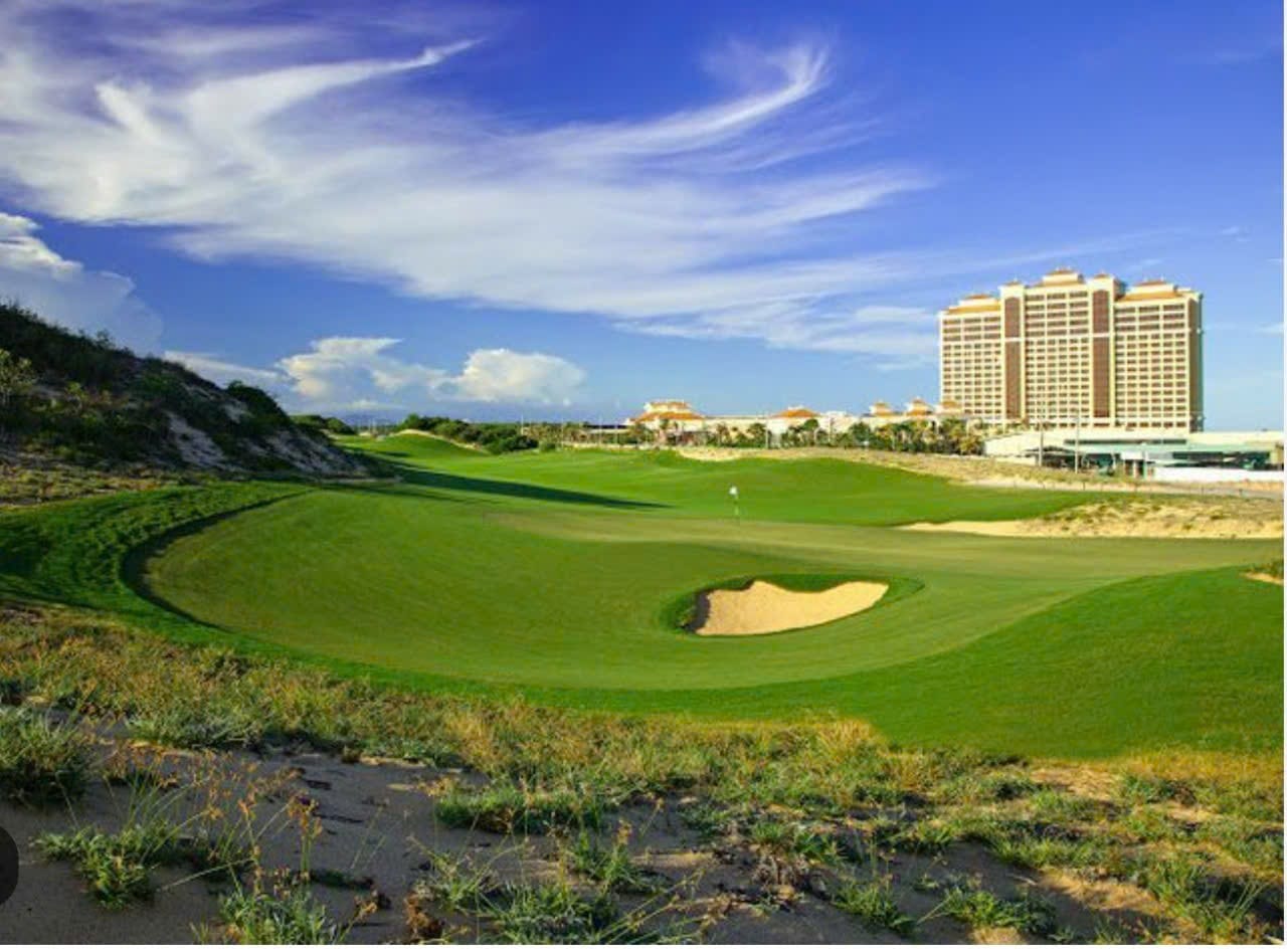 Bluffs golf course